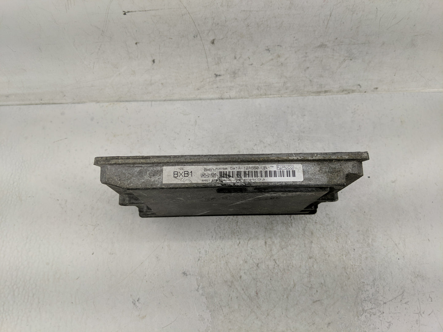 2005 Chrysler Town & Country PCM Engine Control Computer ECU ECM PCU OEM P/N:5W1A-12A650-UB Fits OEM Used Auto Parts - Oemus