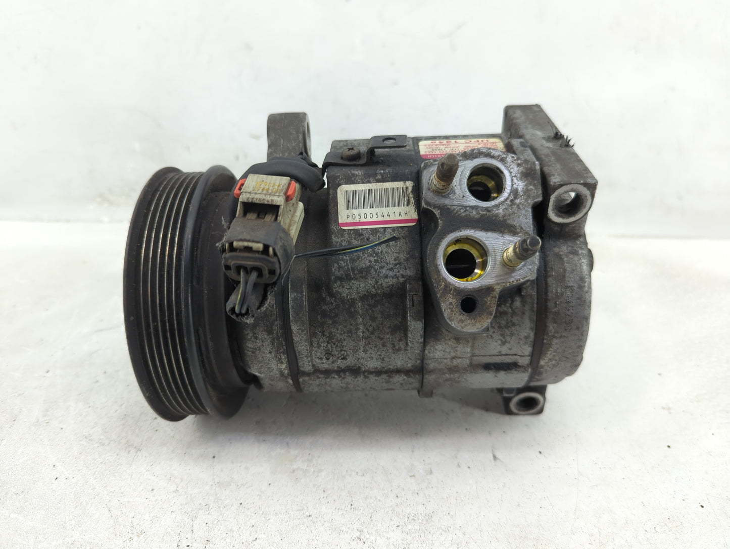 2005-2007 Chrysler Town & Country Air Conditioning A/c Ac Compressor Oem - Oemusedautoparts1.com
