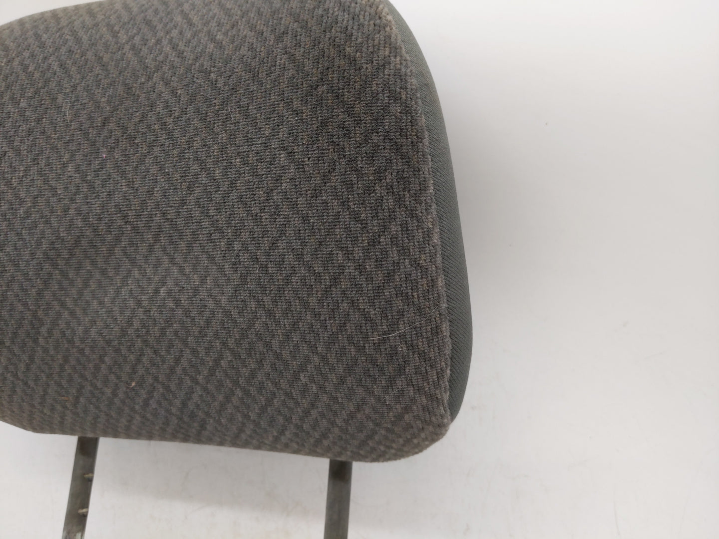 2005-2007 Chrysler Town & Country Headrest Head Rest Front Driver Passenger Seat Fits Fits 2005 2006 2007 OEM Used Auto Part