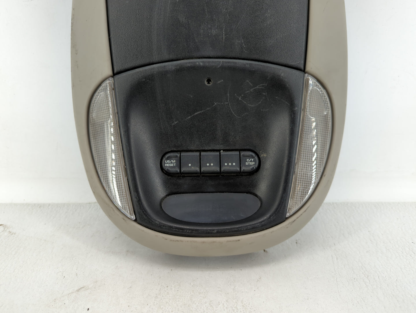 2005 Chrysler Town & Country Overhead Roof Console - Oemusedautoparts1.com