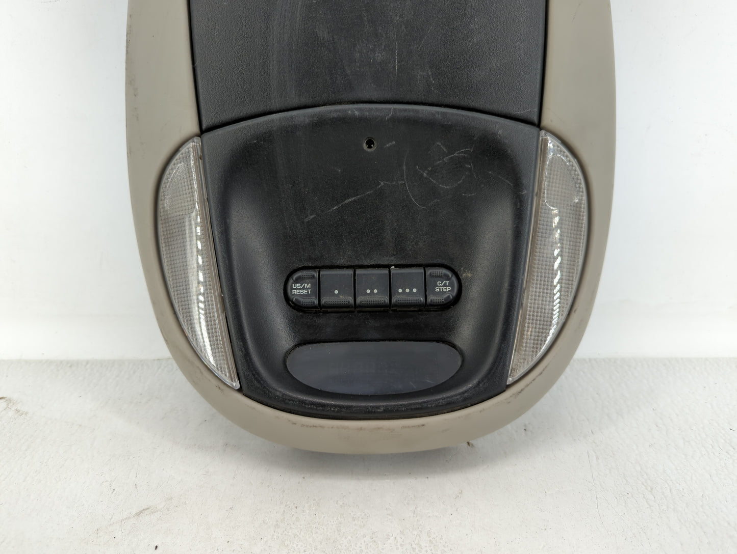 2005 Chrysler Town & Country Overhead Roof Console - Oemusedautoparts1.com