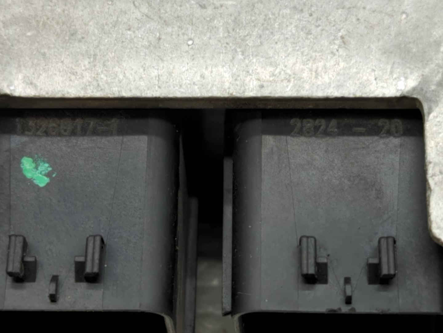 2005 Chrysler Town & Country Chassis Control Module Ccm Bcm Body Control - Oemusedautoparts1.com