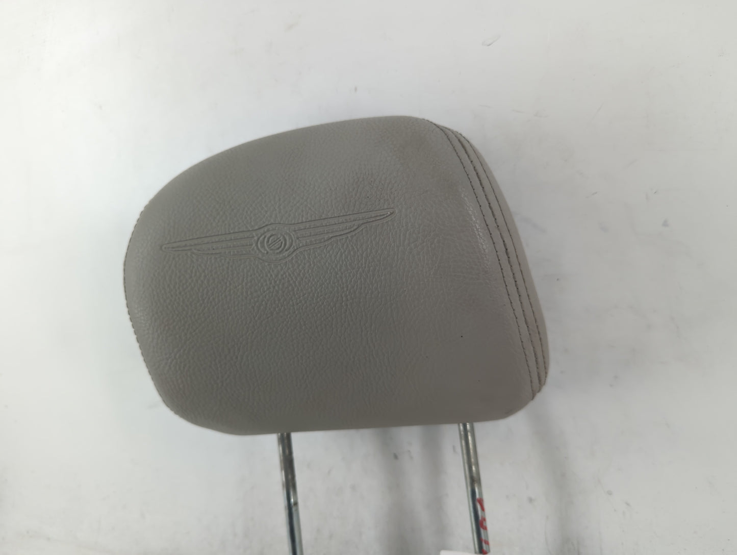 2005-2007 Chrysler Town & Country Headrest Head Rest Rear Seat Light Grey - Oemusedautoparts1.com