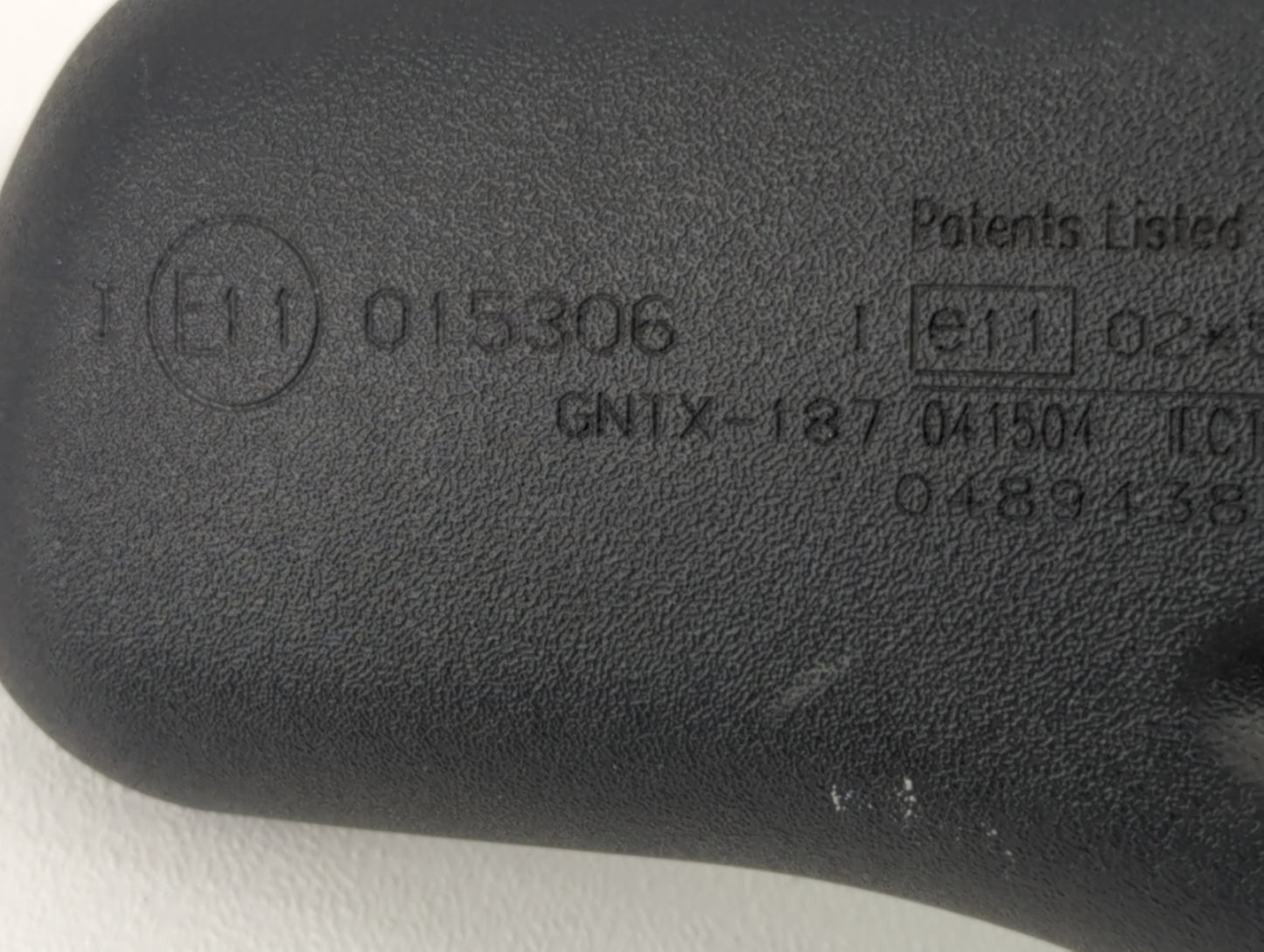 2005 Chrysler Town & Country Interior Rear View Mirror Replacement OEM P/N:E11015306 Fits OEM Used Auto Parts - Oemusedautop