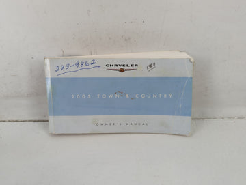 2005 Chrysler Town & Country Owners Manual Book Guide P/N:81-026-0516 OEM Used Auto Parts - Oemusedautoparts1.com