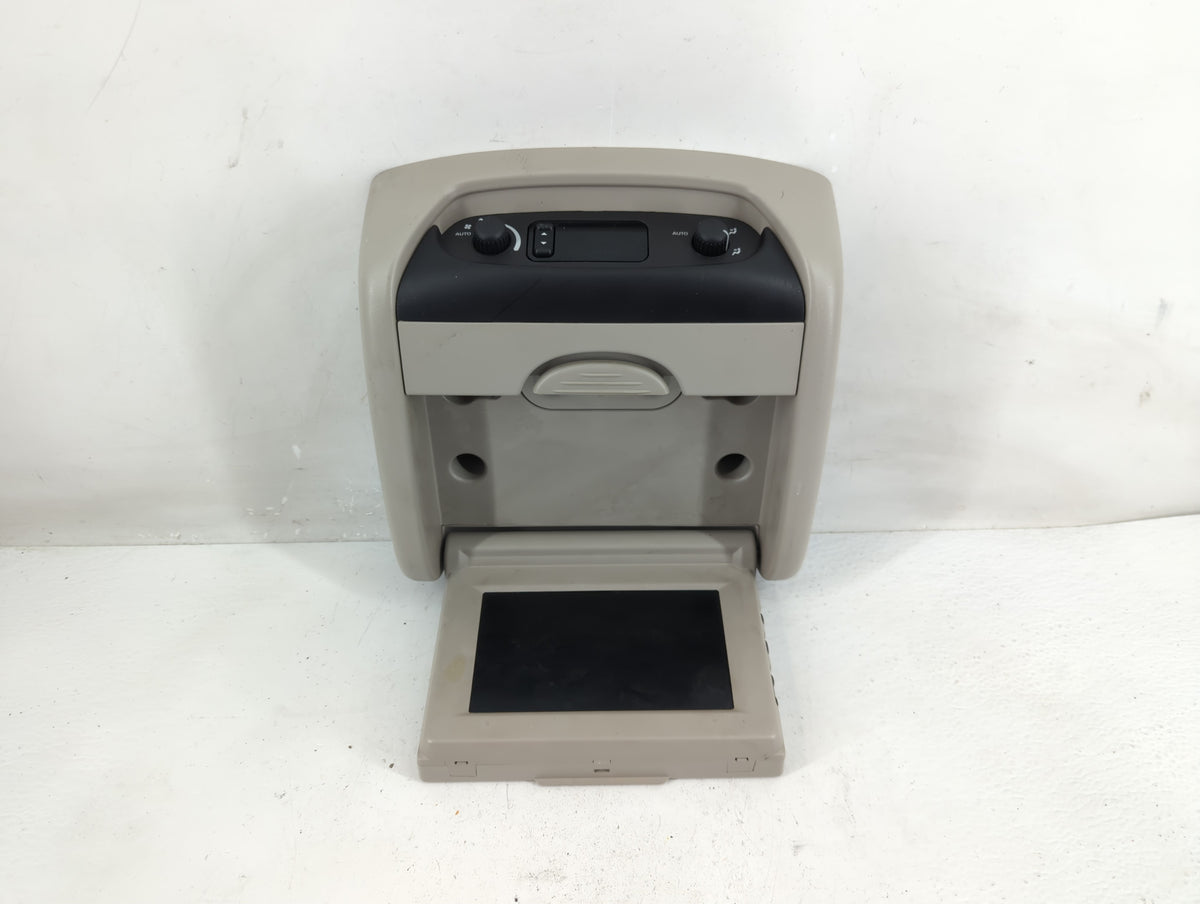2005-2006 Dodge Caravan Information Radio Display Screen 1227546 - Oemusedautoparts1.com