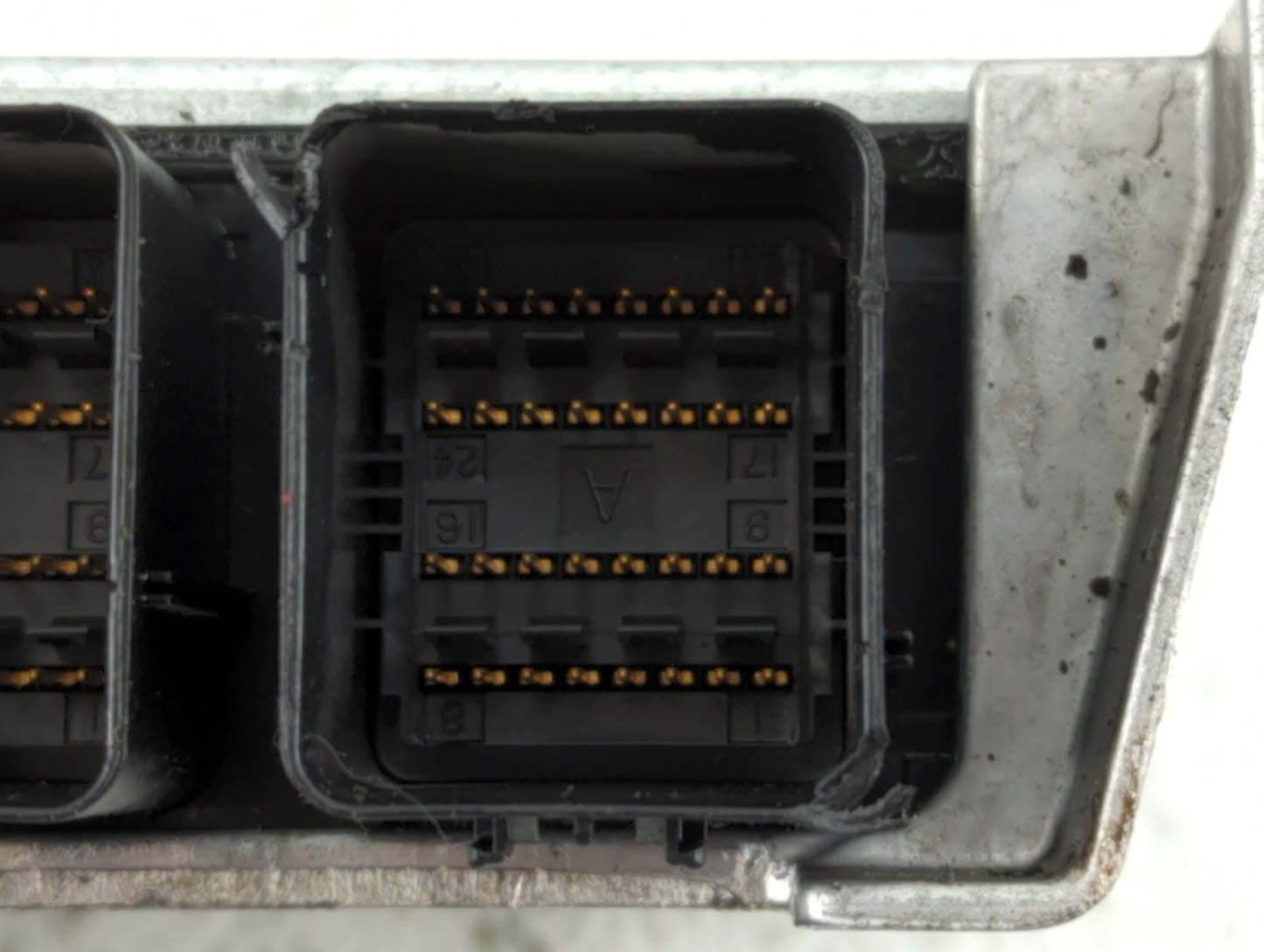 2005-2007 Dodge Caravan Chassis Control Module Ccm Bcm Body Control - Oemusedautoparts1.com
