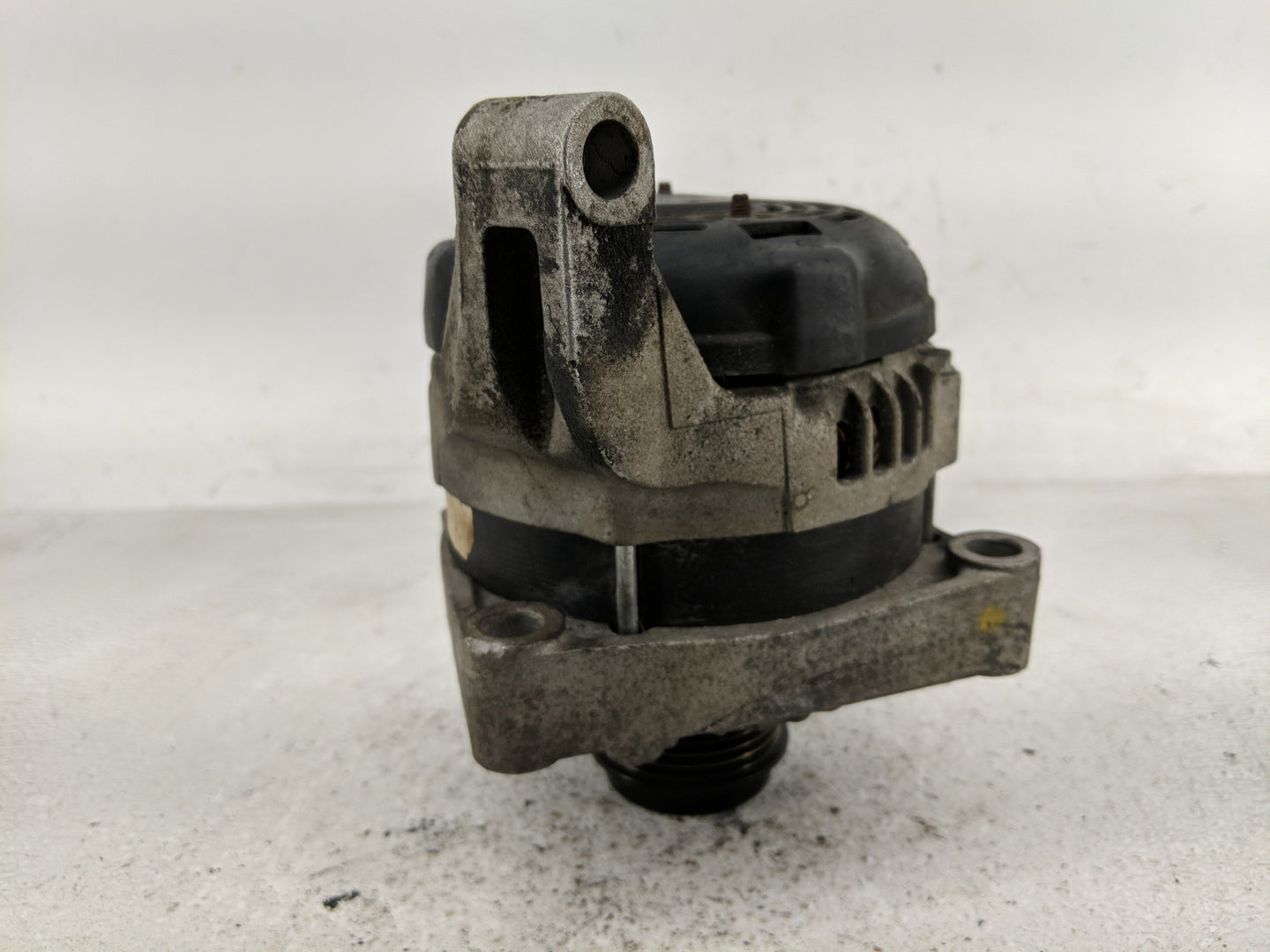 2001-2007 Dodge Caravan Alternator Replacement Generator Charging Assembly Engine OEM Fits Fits 2001 2002 2003 2004 2005 200