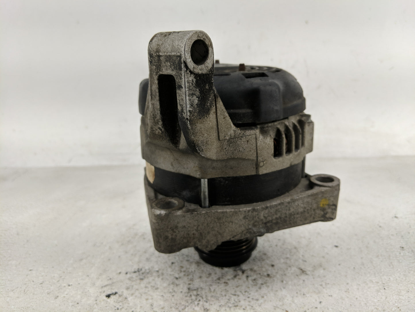 2001-2007 Dodge Caravan Alternator Replacement Generator Charging Assembly Engine OEM Fits Fits 2001 2002 2003 2004 2005 200
