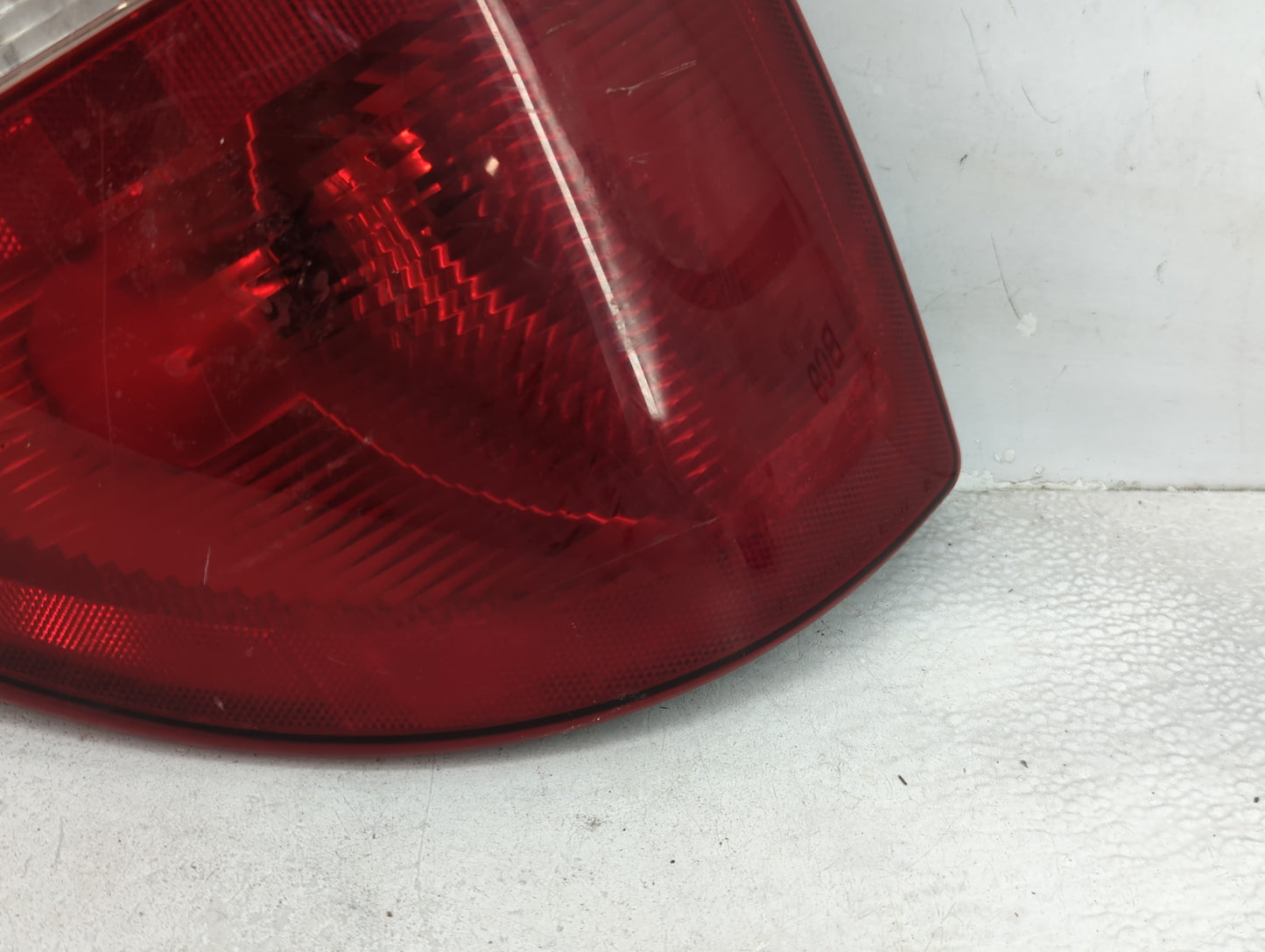 2004-2007 Dodge Caravan Tail Light Assembly Passenger Right OEM Fits Fits 2004 2005 2006 2007 OEM Used Auto Parts - Oemuseda