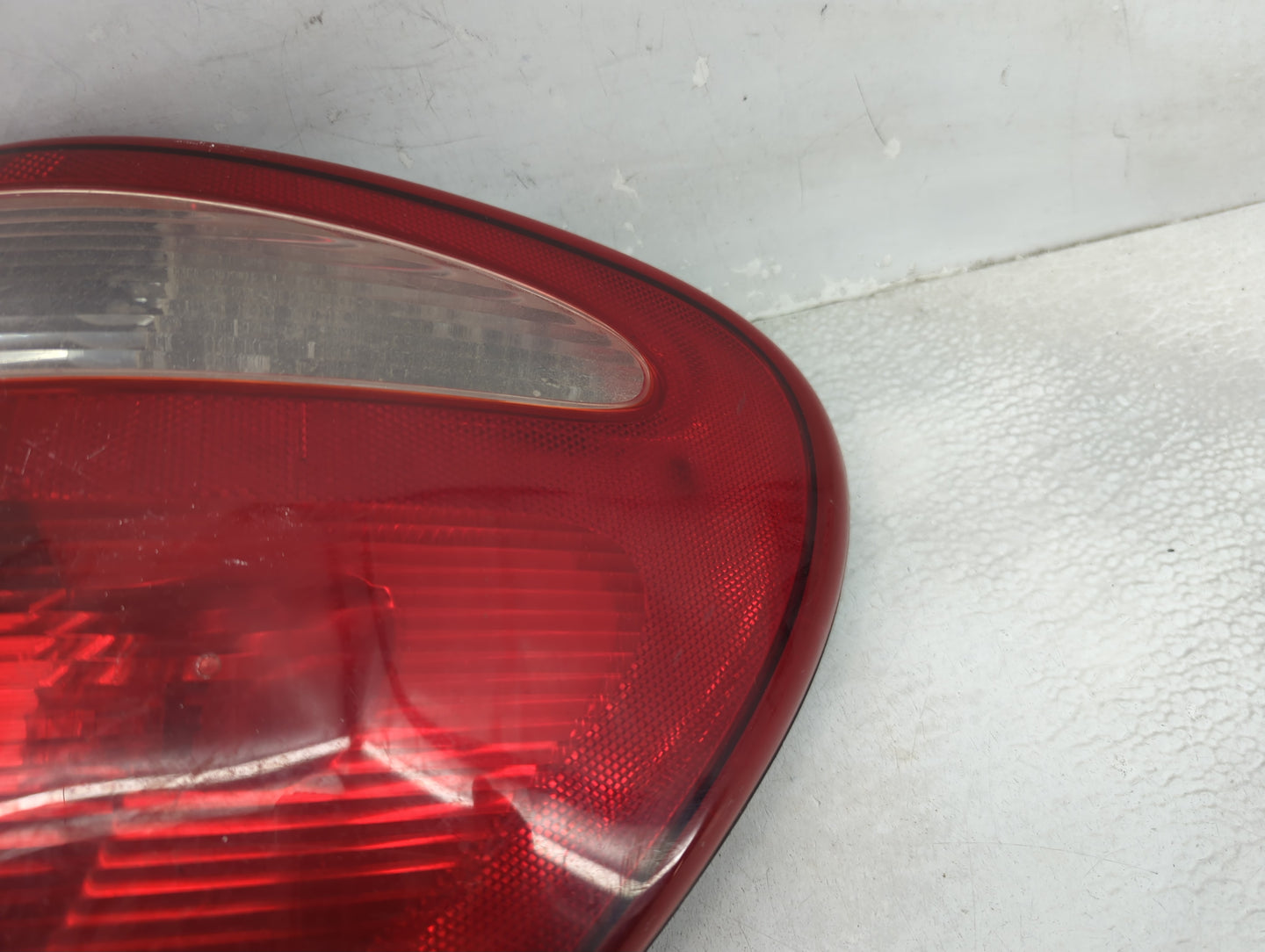 2004-2007 Dodge Caravan Tail Light Assembly Passenger Right OEM Fits Fits 2004 2005 2006 2007 OEM Used Auto Parts - Oemuseda