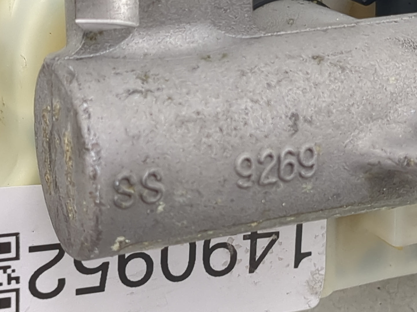 2003-2007 Dodge Caravan Brake Master Cylinder - Oemusedautoparts1.com
