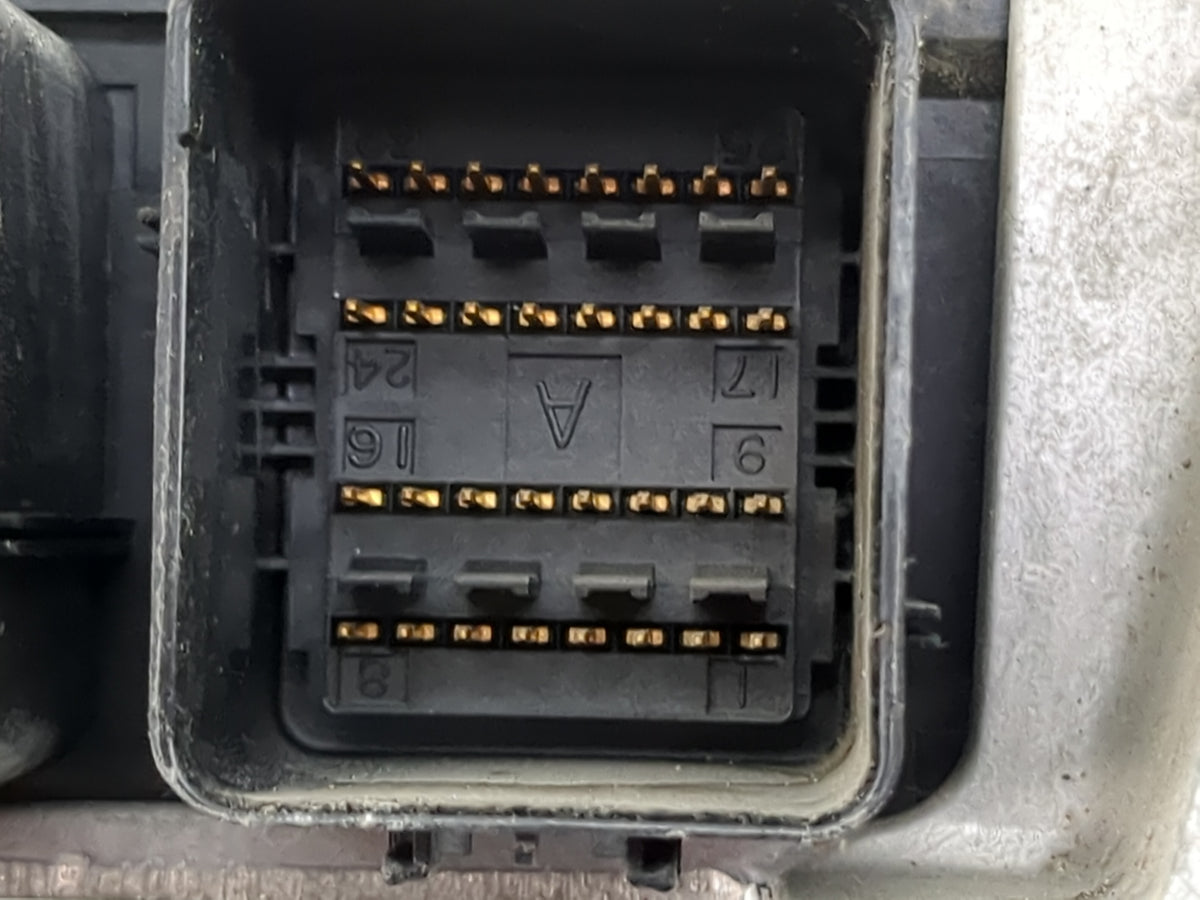 2005-2005 Dodge Caravan Safety Restraint Srs Airbag Control Module - Oemusedautoparts1.com