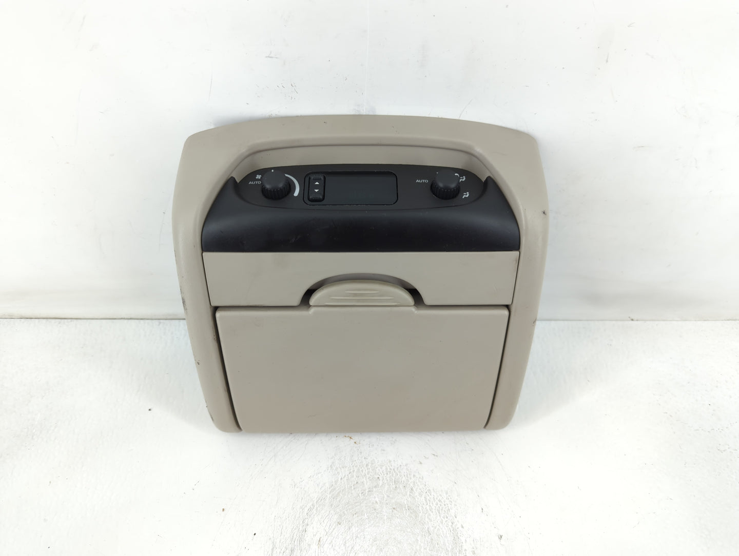 2005-2006 Dodge Caravan Information Display Screen - Oemusedautoparts1.com