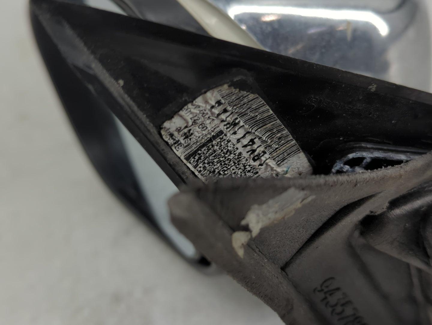 2006-2010 Dodge Charger Driver Side View Mirror - Left Door Mirror OEM Used - Oemusedautoparts1.com