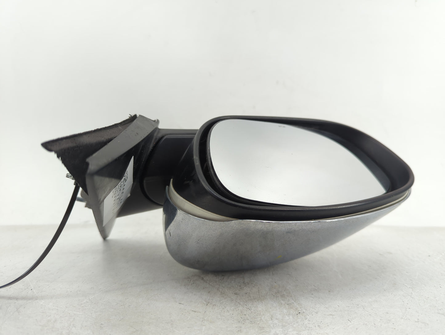 2006-2010 Dodge Charger Driver Side View Mirror - Left Door Mirror OEM Used - Oemusedautoparts1.com