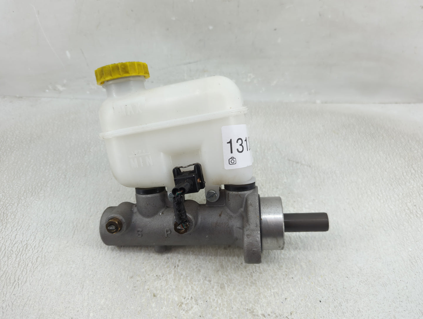 2005-2005 Dodge Dakota Brake Master Cylinder - Oemusedautoparts1.com