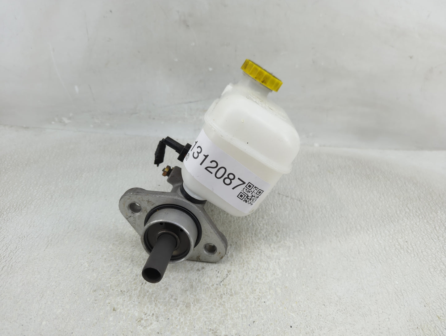 2005-2005 Dodge Dakota Brake Master Cylinder - Oemusedautoparts1.com