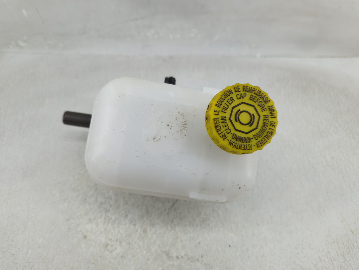 2005-2005 Dodge Dakota Brake Master Cylinder - Oemusedautoparts1.com