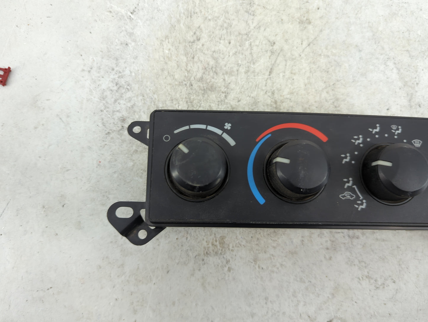 2005 Dodge Dakota Climate Control Module Temperature AC/Heater Replacement P/N:P55056568AC Fits OEM Used Auto Parts - Oemuse