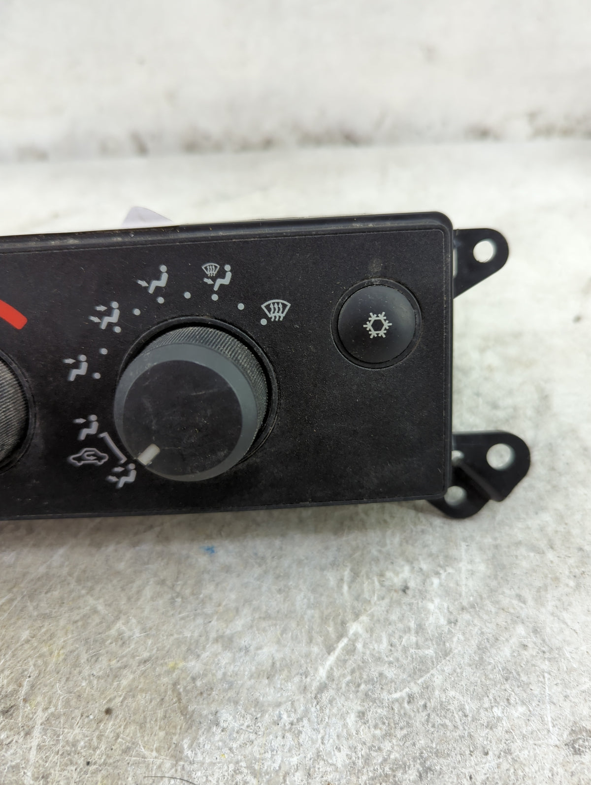 2005 Dodge Dakota Climate Control Module Temperature AC/Heater Replacement P/N:P55056395AC Fits OEM Used Auto Parts - Oemuse
