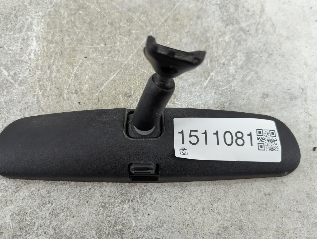 2005 Dodge Dakota Interior Rear View Mirror Replacement OEM P/N:E11 015317 Fits OEM Used Auto Parts - Oemusedautoparts1.com