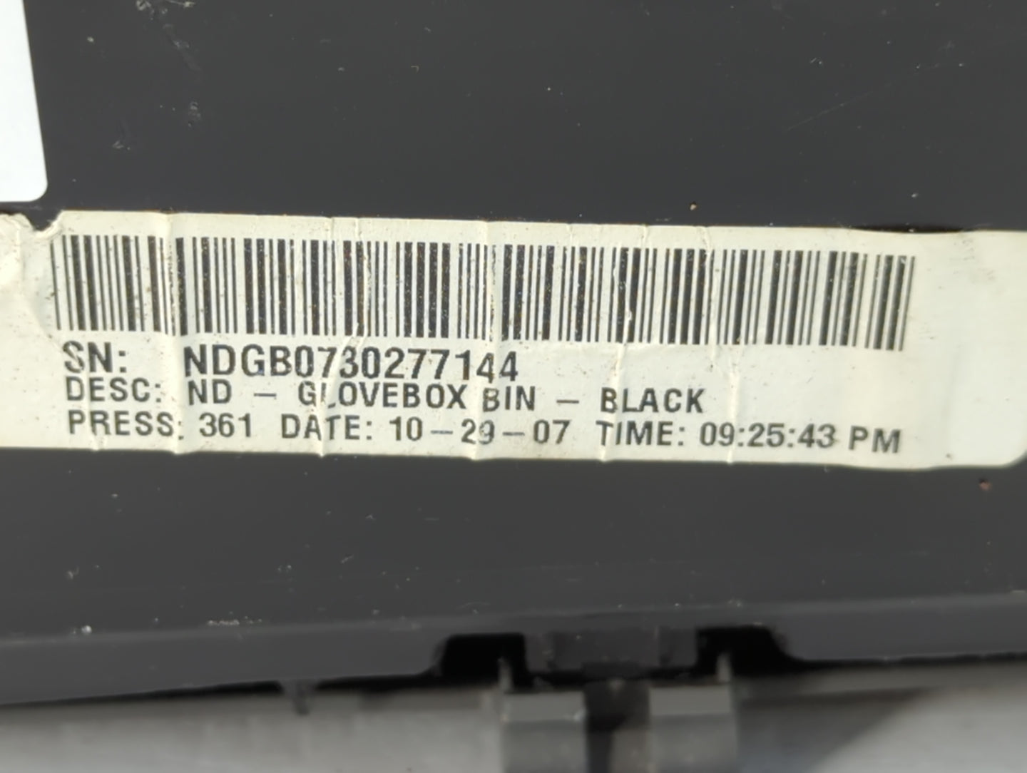 2005 Dodge Dakota Passenger Glove Box Door Storage Compartment - Oemusedautoparts1.com