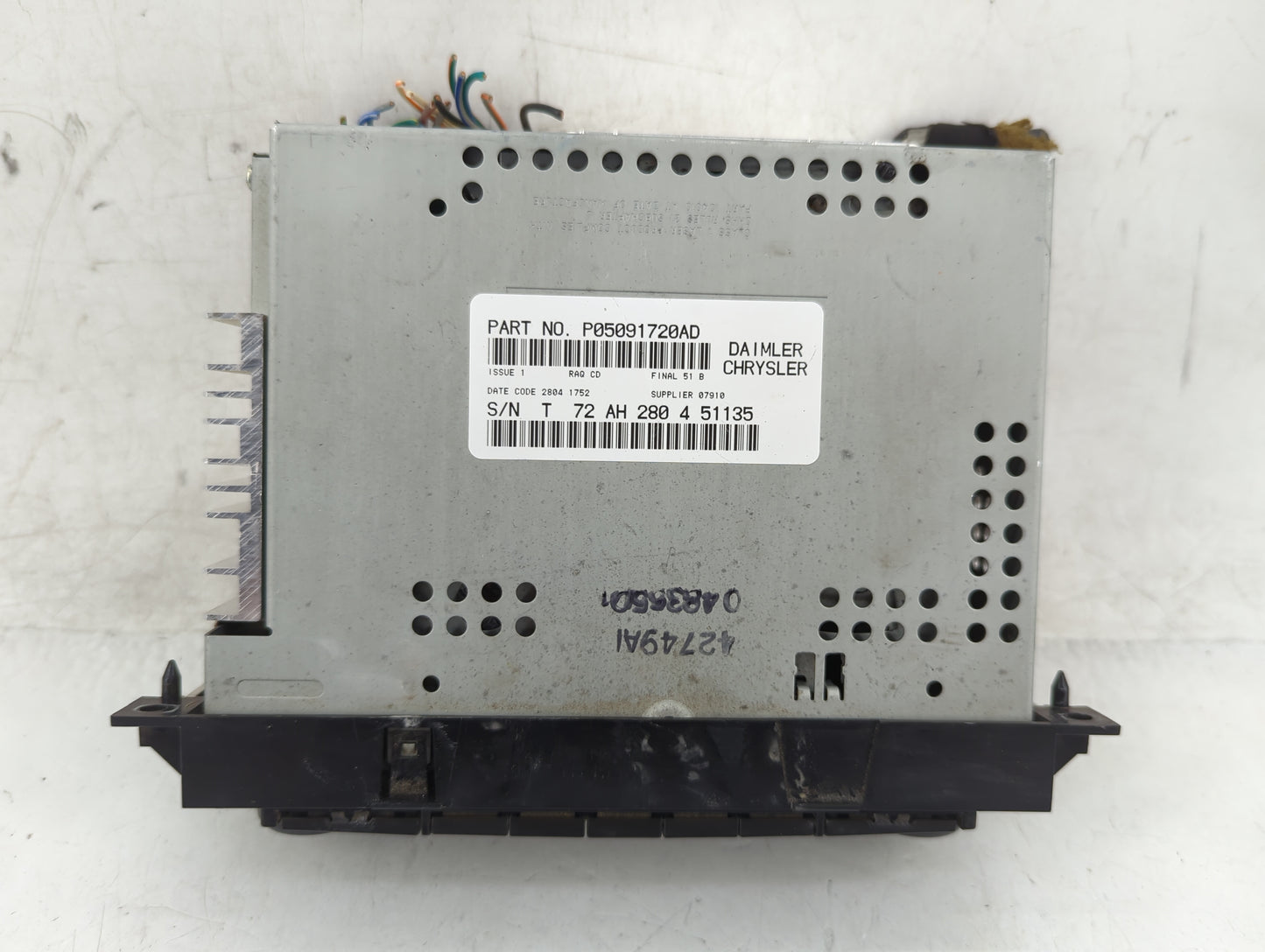 2004-2007 Dodge Durango Radio AM FM Cd Player Receiver Replacement P/N:P05091720AD Fits Fits 2004 2005 2006 2007 2008 2009 2