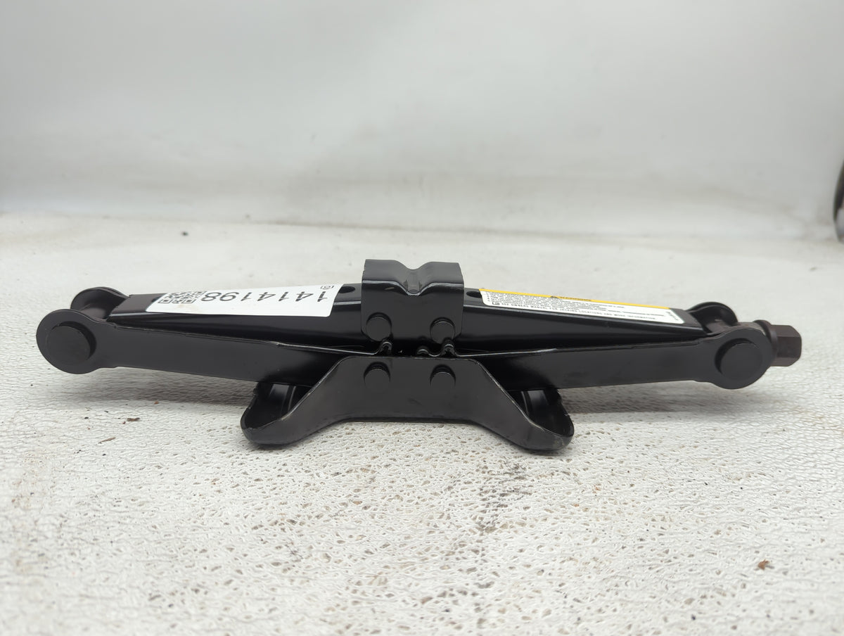 2005 Dodge Durango Spare Scissor Car Jack 1414198 - Oemusedautoparts1.com