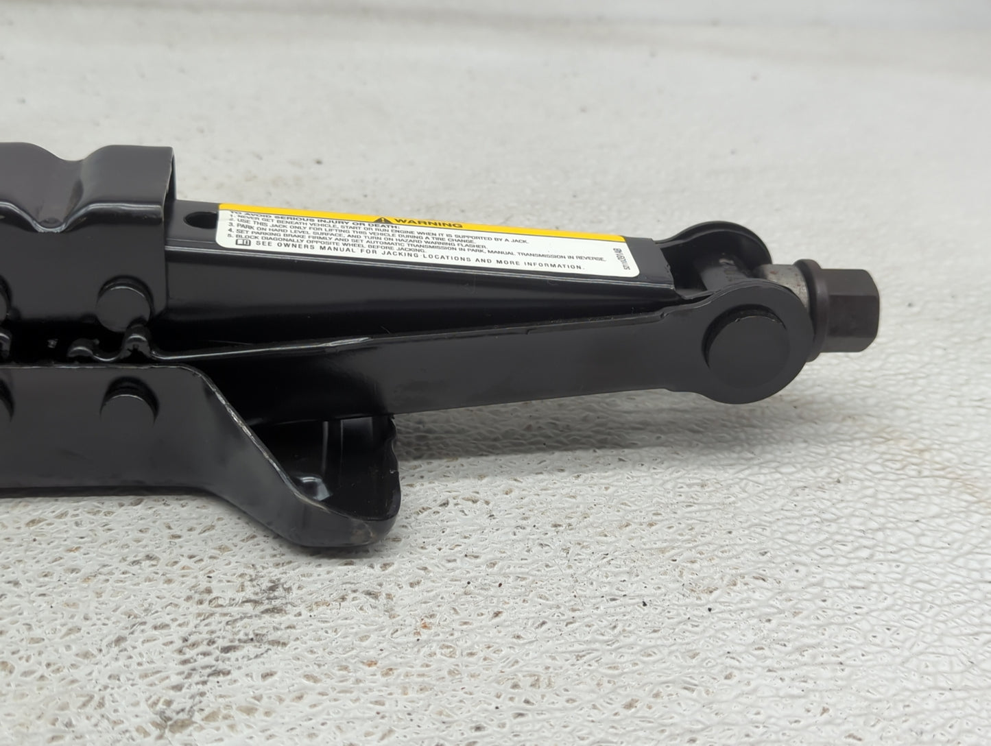 2005 Dodge Durango Spare Scissor Car Jack - Oemusedautoparts1.com