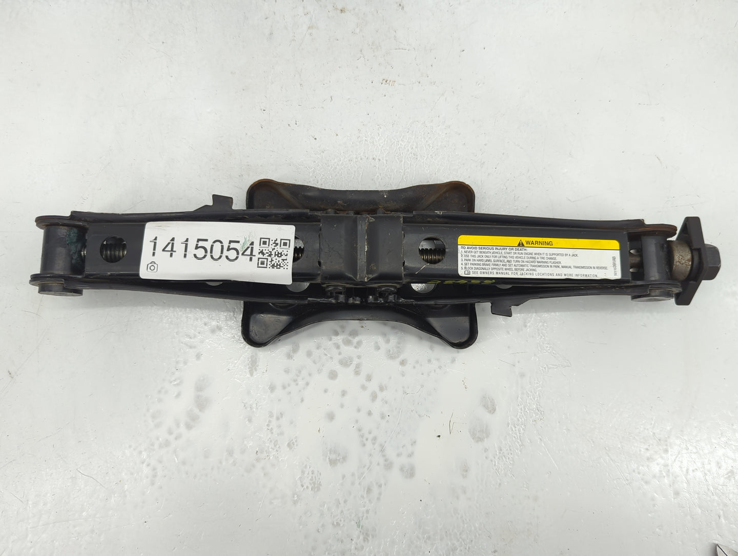 2005 Dodge Durango Spare Scissor Car Jack 1415054 - Oemusedautoparts1.com