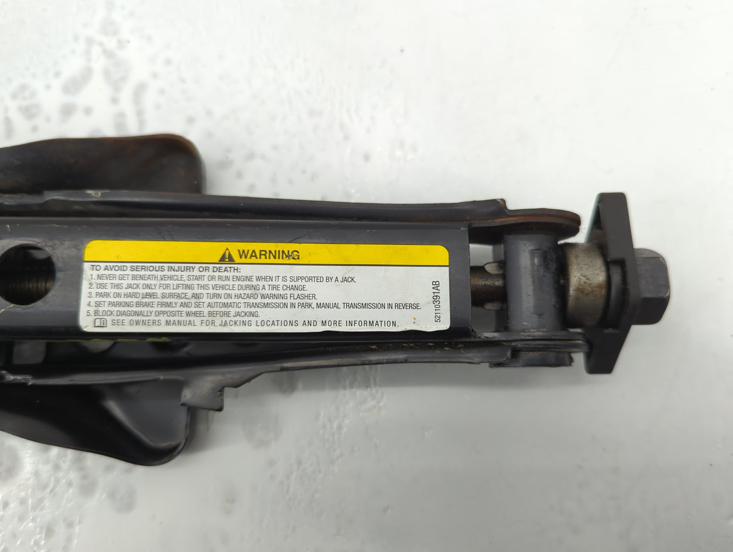 2005 Dodge Durango Spare Scissor Car Jack 1415054 - Oemusedautoparts1.com