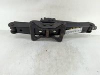 2005 Dodge Durango Spare Scissor Car Jack 1415340 - Oemusedautoparts1.com