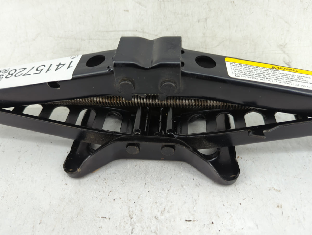 2005 Dodge Durango Spare Scissor Car Jack 1415728 - Oemusedautoparts1.com