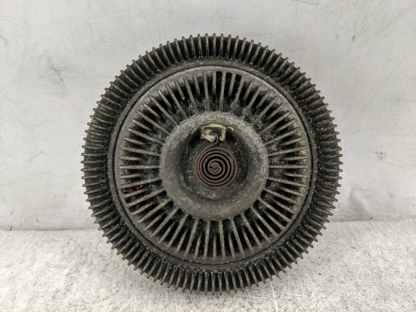 2004-2009 Dodge Durango Radiator Cooling Fan Clutch 1483921 - Oemusedautoparts1.com