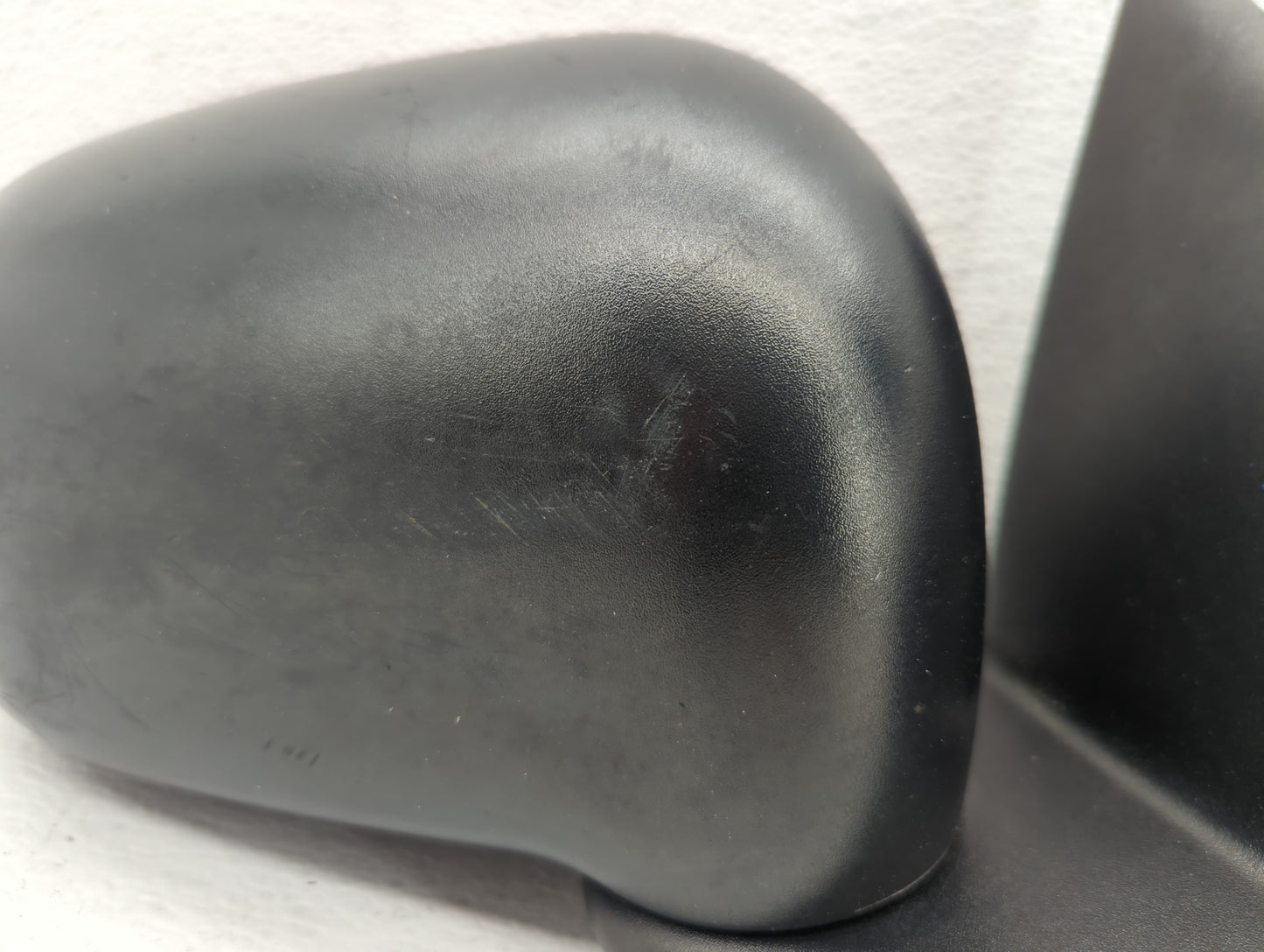 2004-2007 Dodge Durango Passenger Side View Mirror - Right Door Mirror OEM Used - Oemusedautoparts1.com