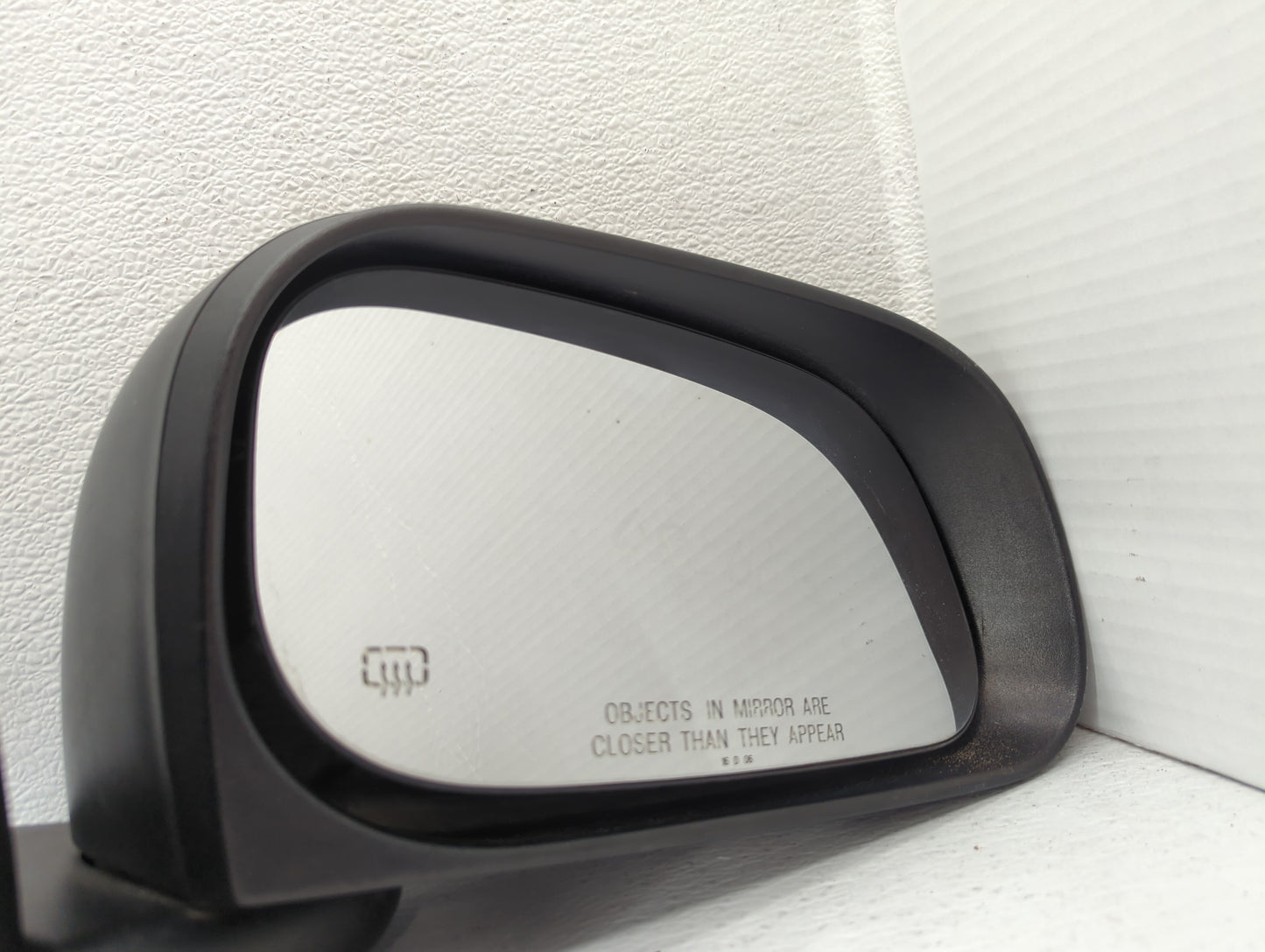 2004-2007 Dodge Durango Passenger Side View Mirror - Right Door Mirror OEM Used - Oemusedautoparts1.com