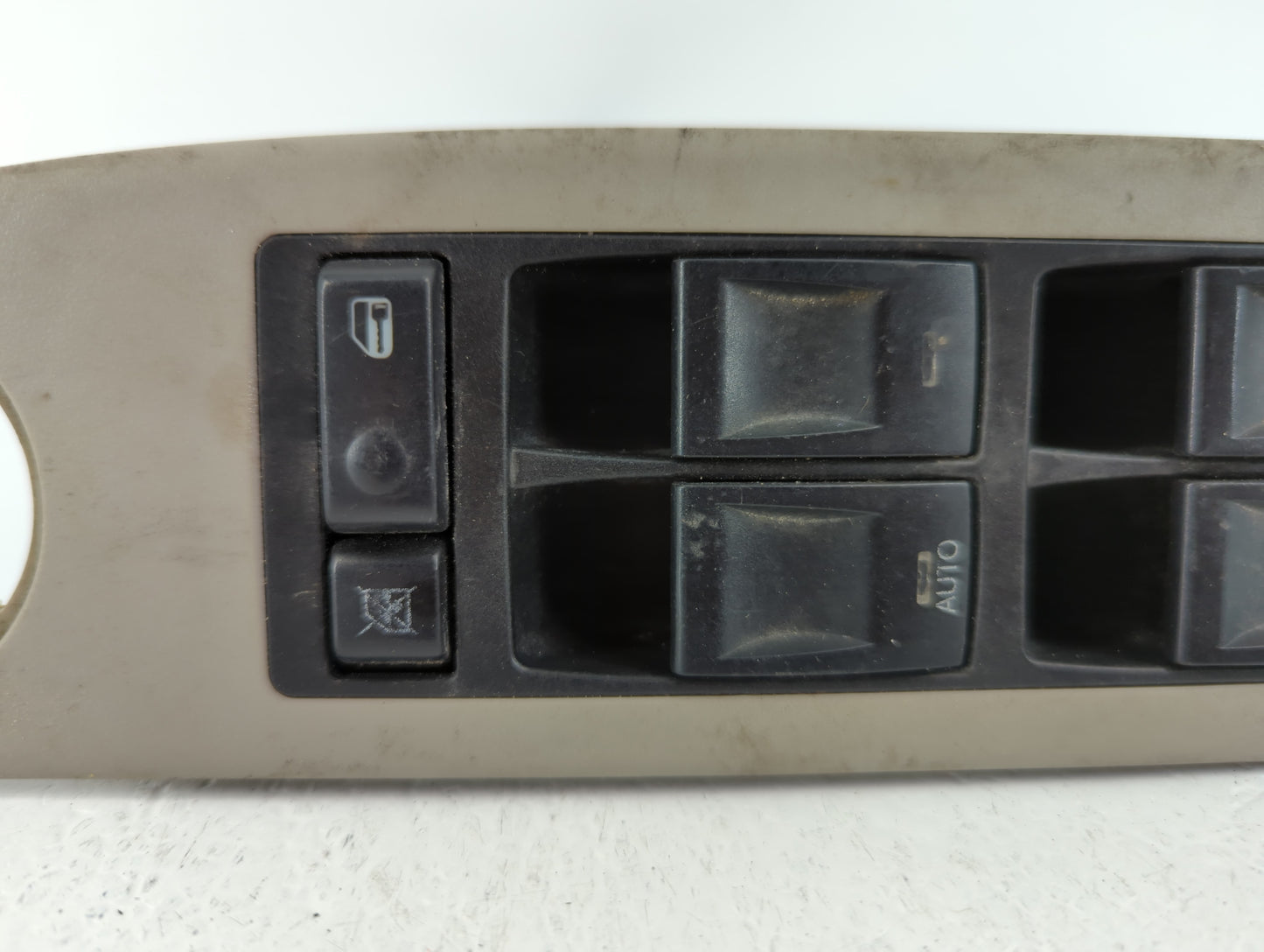2005 Dodge Durango Master Power Window Switch Replacement Driver Side Left P/N:5JD871D5AD P04602735AA, 04602342AE, 04602342A