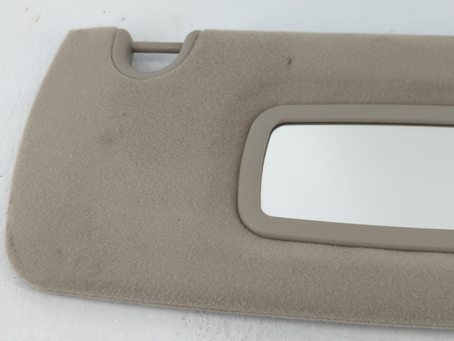 2004-2009 Dodge Durango Sun Visor Shade Replacement Passenger Right Mirror Fits Fits 2004 2005 2006 2007 2008 2009 OEM Used 