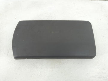 2004-2006 Dodge Durango Center Console Armrest Cover Lid P/N:W4286B Fits Fits 2004 2005 2006 OEM Used Auto Parts - Oemusedau