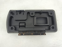 2004-2006 Dodge Durango Center Console Armrest Cover Lid P/N:W4286B Fits Fits 2004 2005 2006 OEM Used Auto Parts - Oemusedau