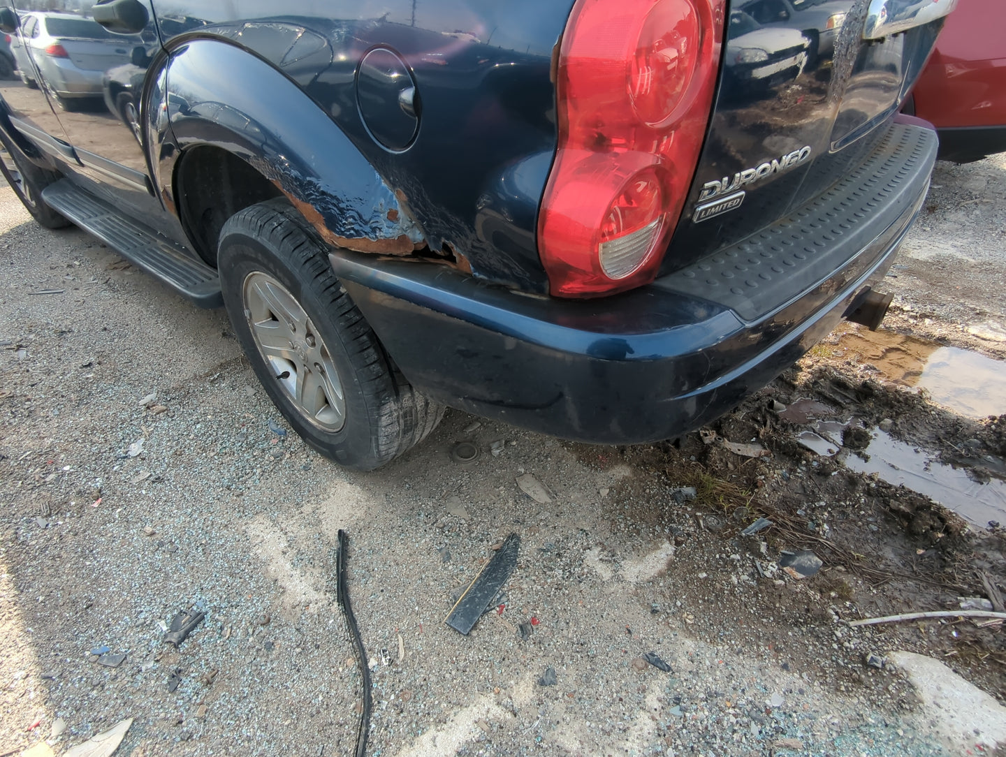 2004-2006 Dodge Durango Rear Bumper Assembly Oem - Oemusedautoparts1.com