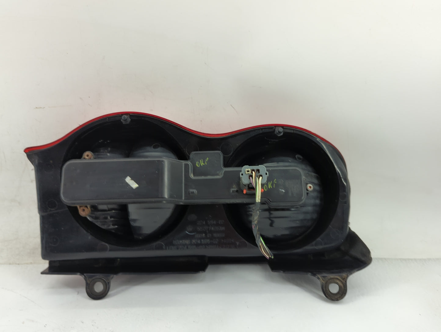 2004-2009 Dodge Durango Tail Light Assembly Passenger Right OEM Fits Fits 2004 2005 2006 2007 2008 2009 OEM Used Auto Parts 