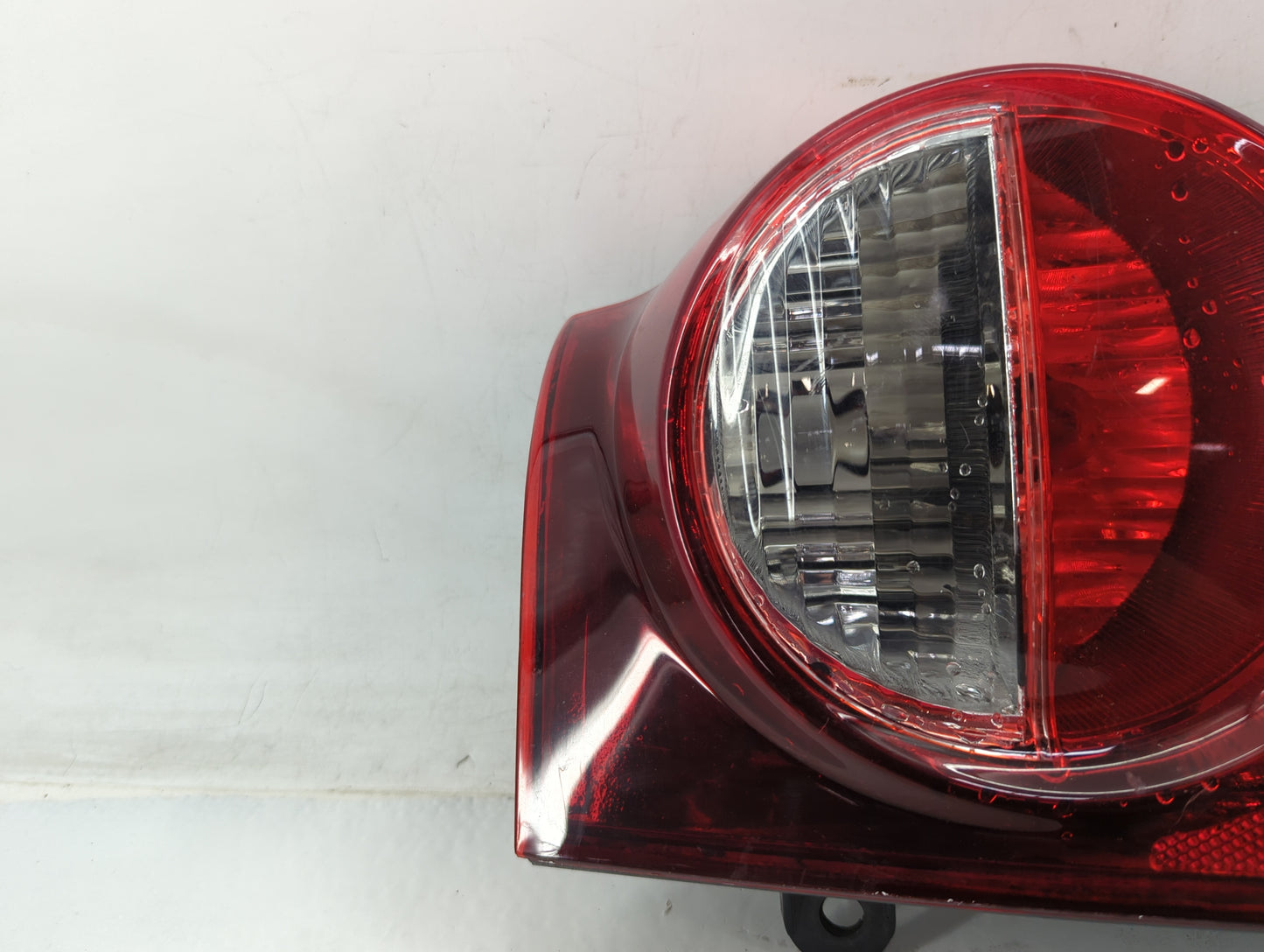 2004-2009 Dodge Durango Tail Light Assembly Driver Left OEM Fits Fits 2004 2005 2006 2007 2008 2009 OEM Used Auto Parts - Oe
