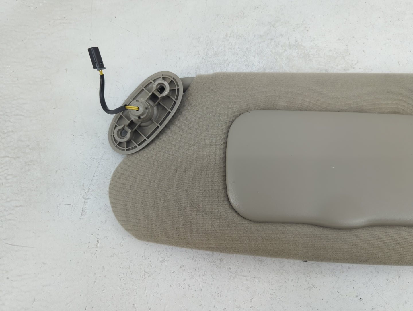 2004-2005 Dodge Durango Sun Visor Shade Replacement Driver Left Mirror Fits Fits 2004 2005 OEM Used Auto Parts - Oemusedauto