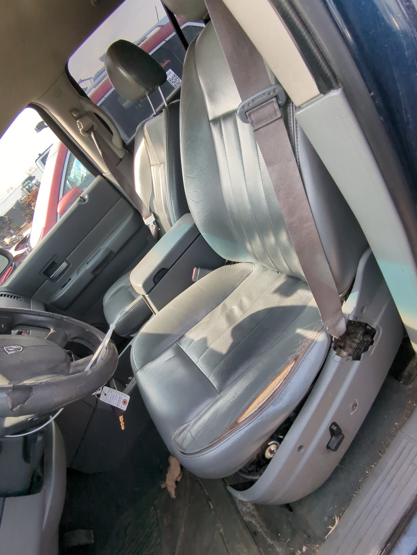 2004-2009 Dodge Durango Driver Rear Door Oem 846314 - Oemusedautoparts1.com