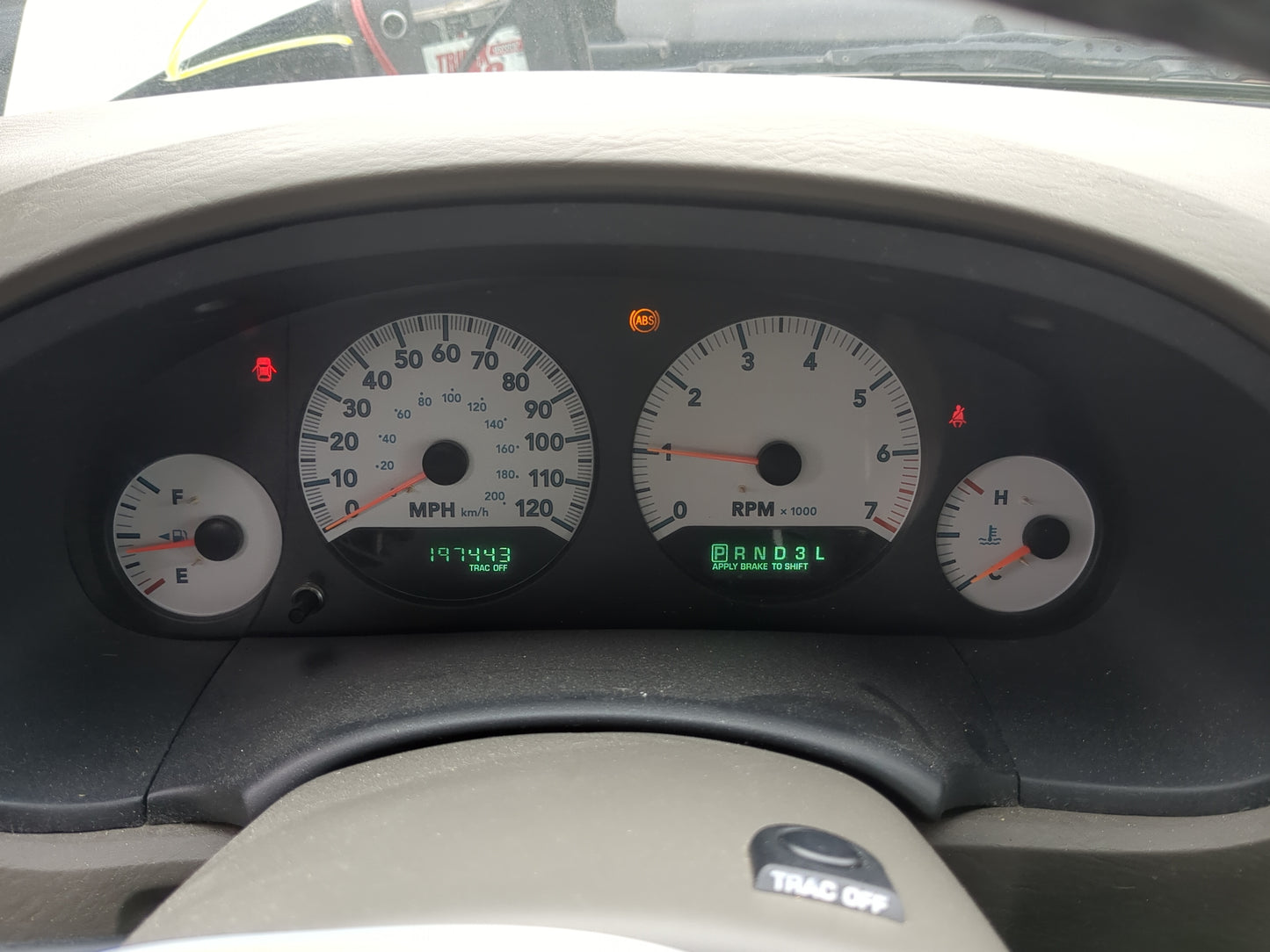 2005 Dodge Grand Caravan Instrument Cluster Speedometer Gauges Miles:197K Fits OEM Used Auto Parts - Oemusedautoparts1.com