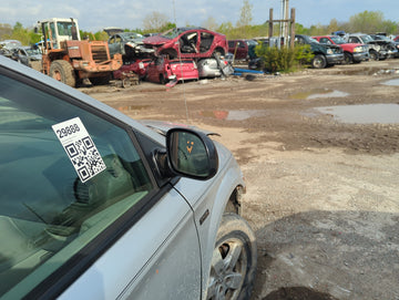 2005 Dodge Grand Caravan Passenger Side View Mirror - Right Door Mirror OEM Used - Oemusedautoparts1.com