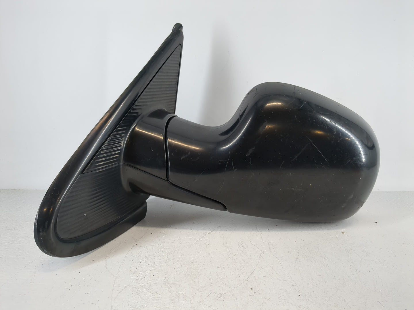 Dodge Grand Caravan Driver Left Side View Manual Door Mirror Black - Oemusedautoparts1.com
