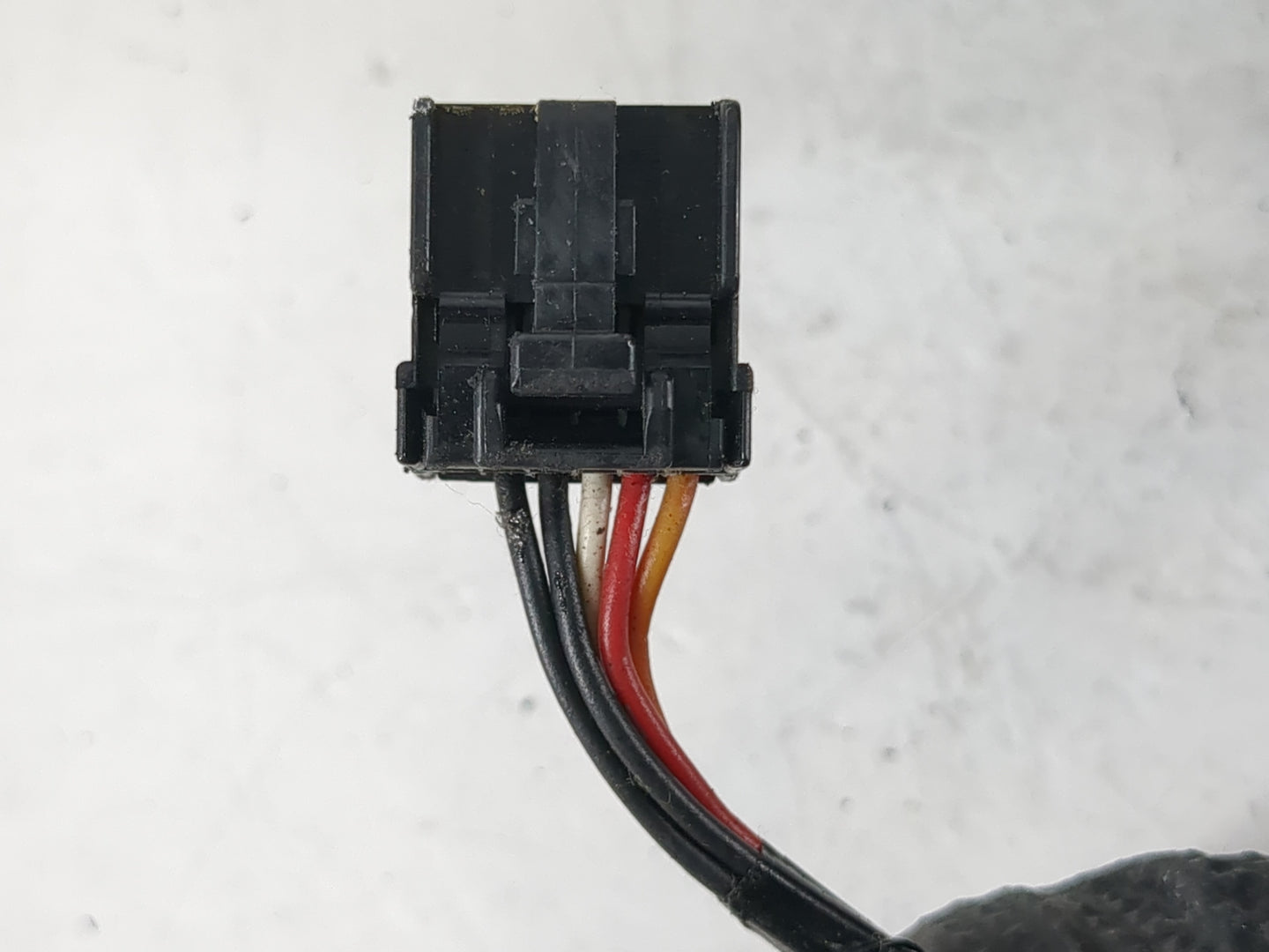 Dodge Grand Caravan Driver Left Side View Manual Door Mirror Black - Oemusedautoparts1.com